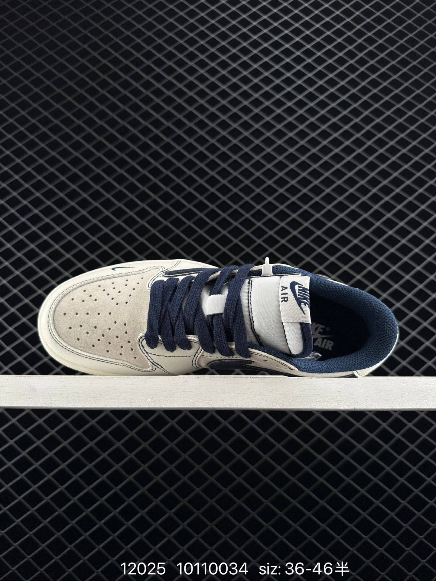 Travis Scott x Air Jordan 1 ” Reverse Mocha “